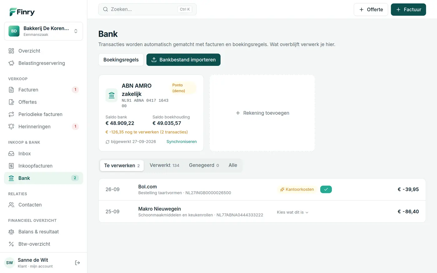 Het bankoverzicht in Finry met automatisch gekoppelde transacties