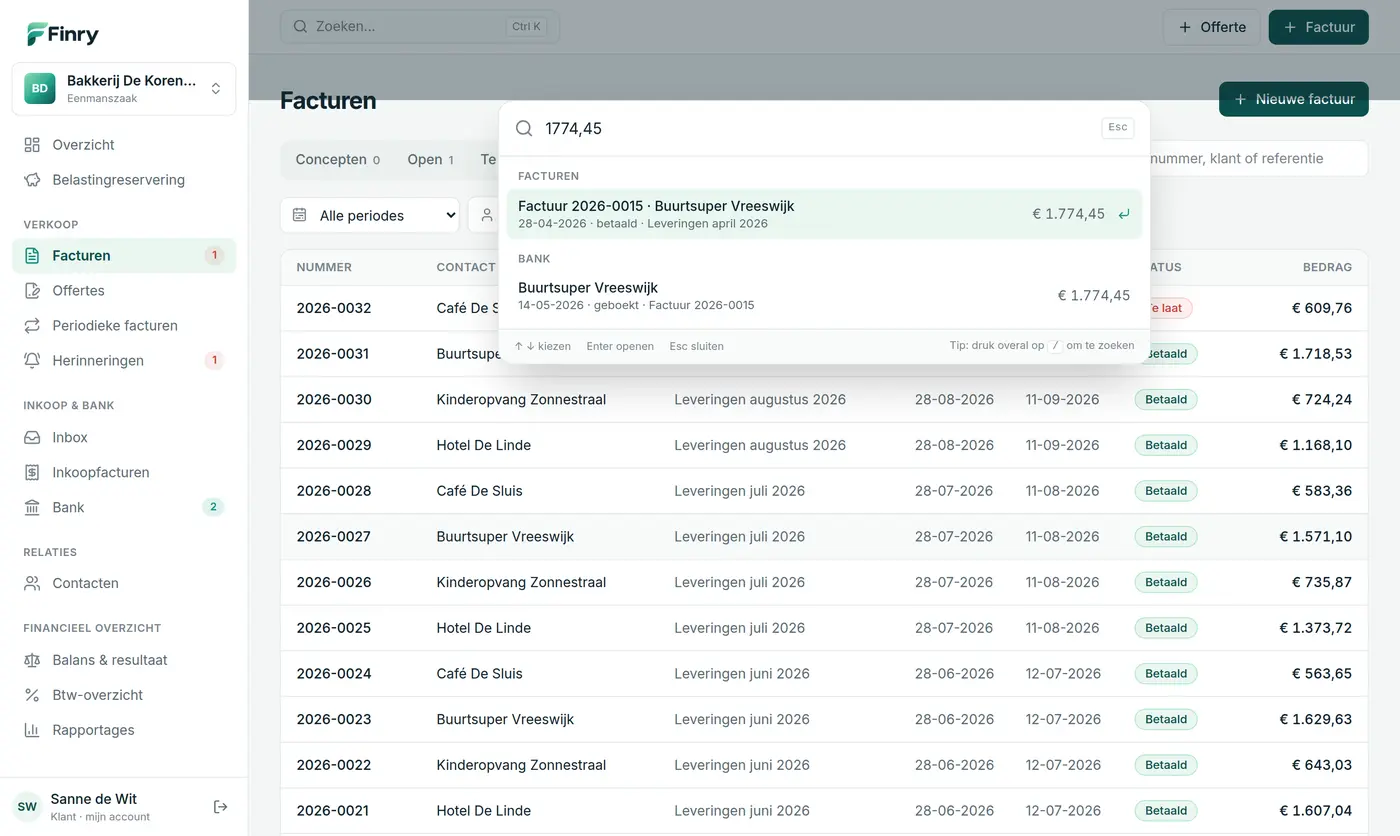 Het zoekvenster in Finry met facturen en bankbetalingen die bij een bedrag horen